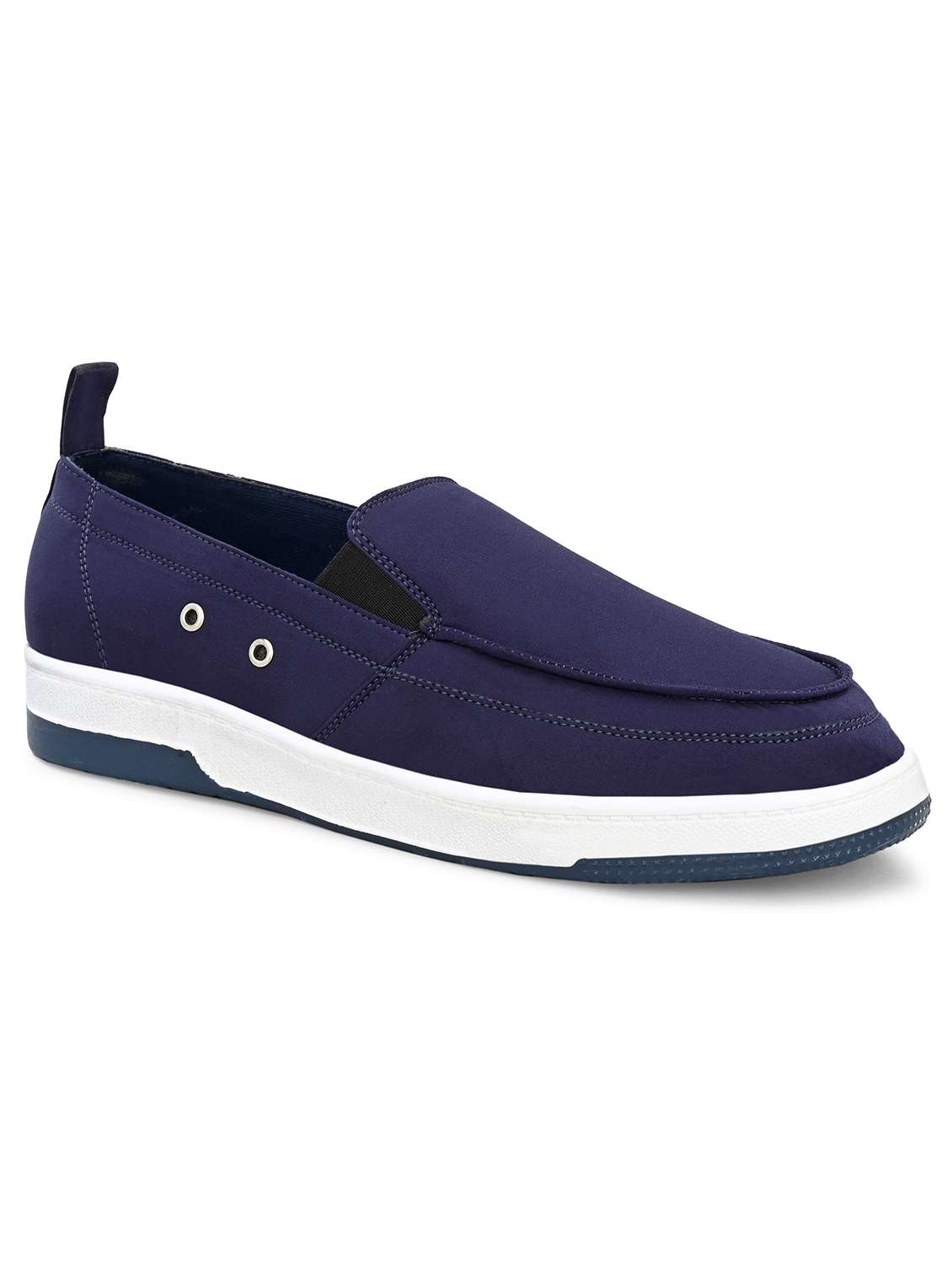 men solid slip on casual shoes