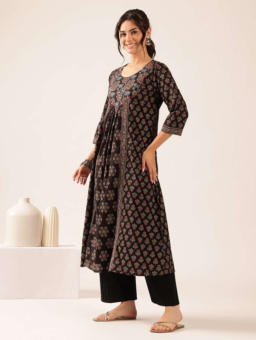 Women Printed Three Quarter Sleeves A-line Kurta - 22569510 -  Standard Image - 3