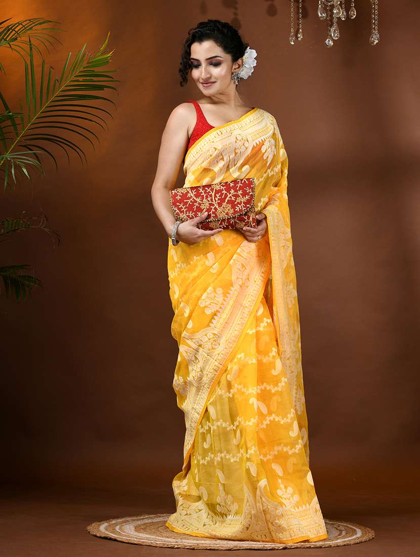women self design jamdani saree