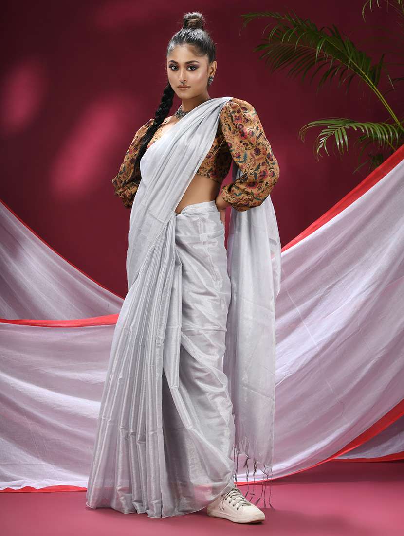 women solid handloom saree with blouse