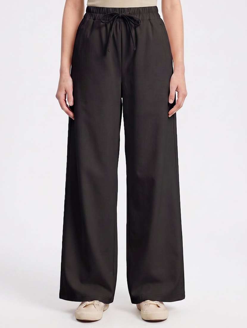 women solid high rise wide leg trouser