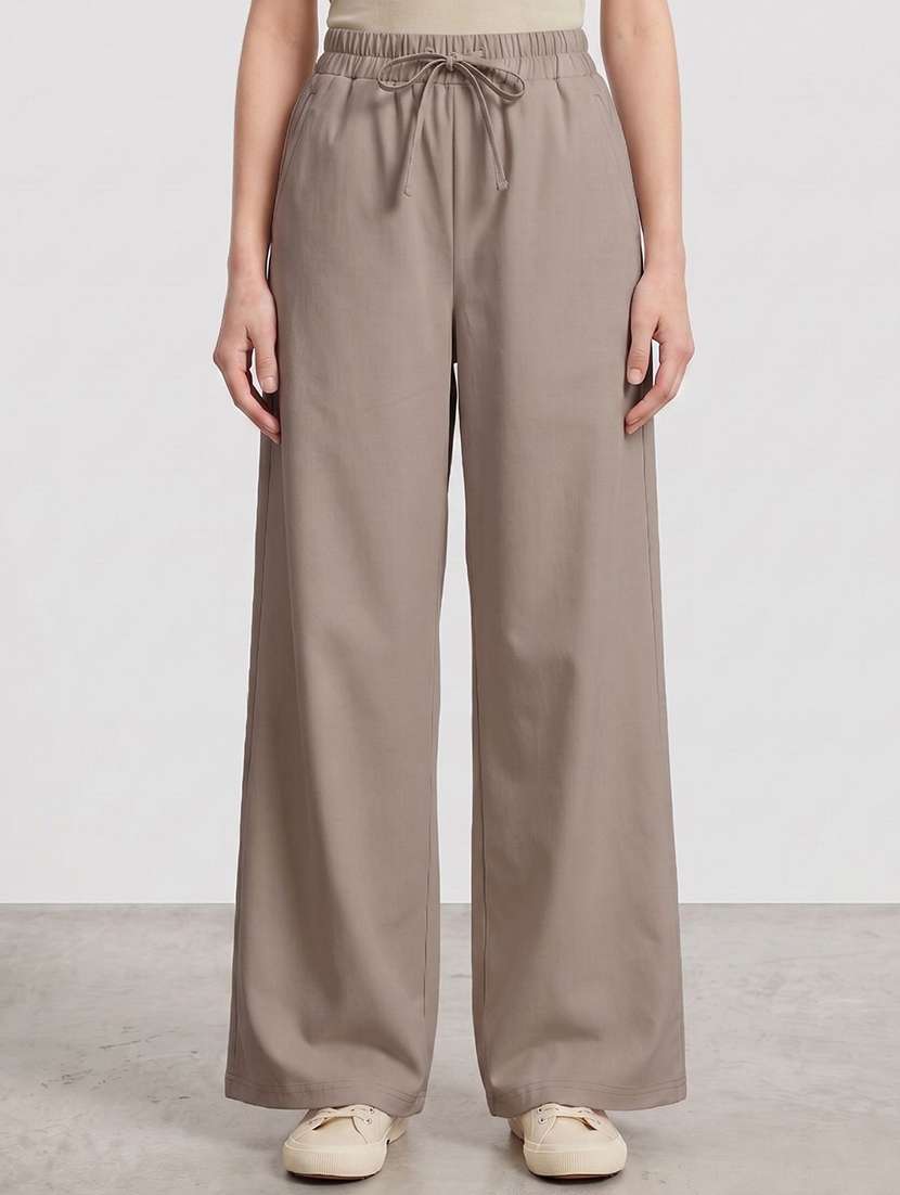 women solid high rise wide leg trouser