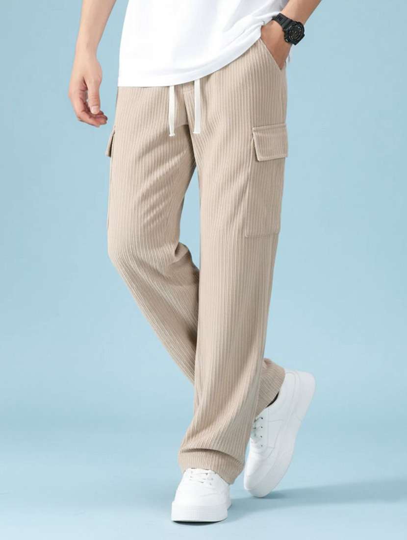 men textured mid rise regular fit cargo pant
