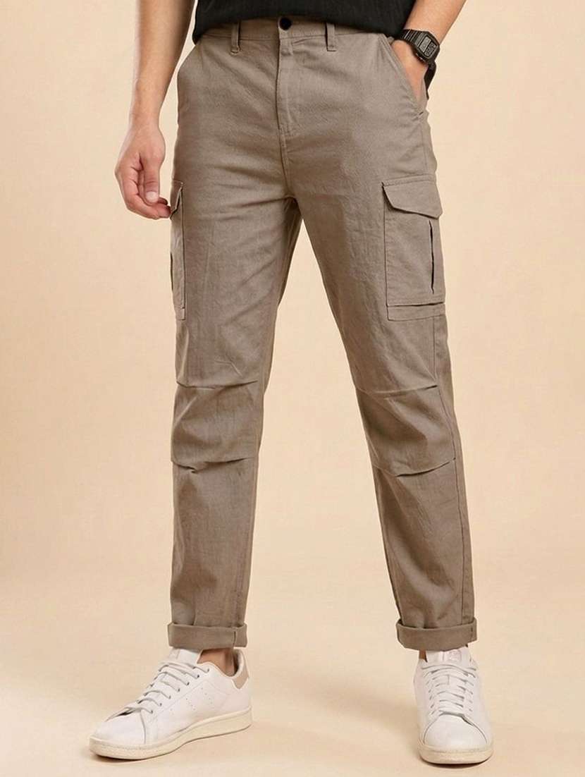 men solid mid rise regular fit cargo pant