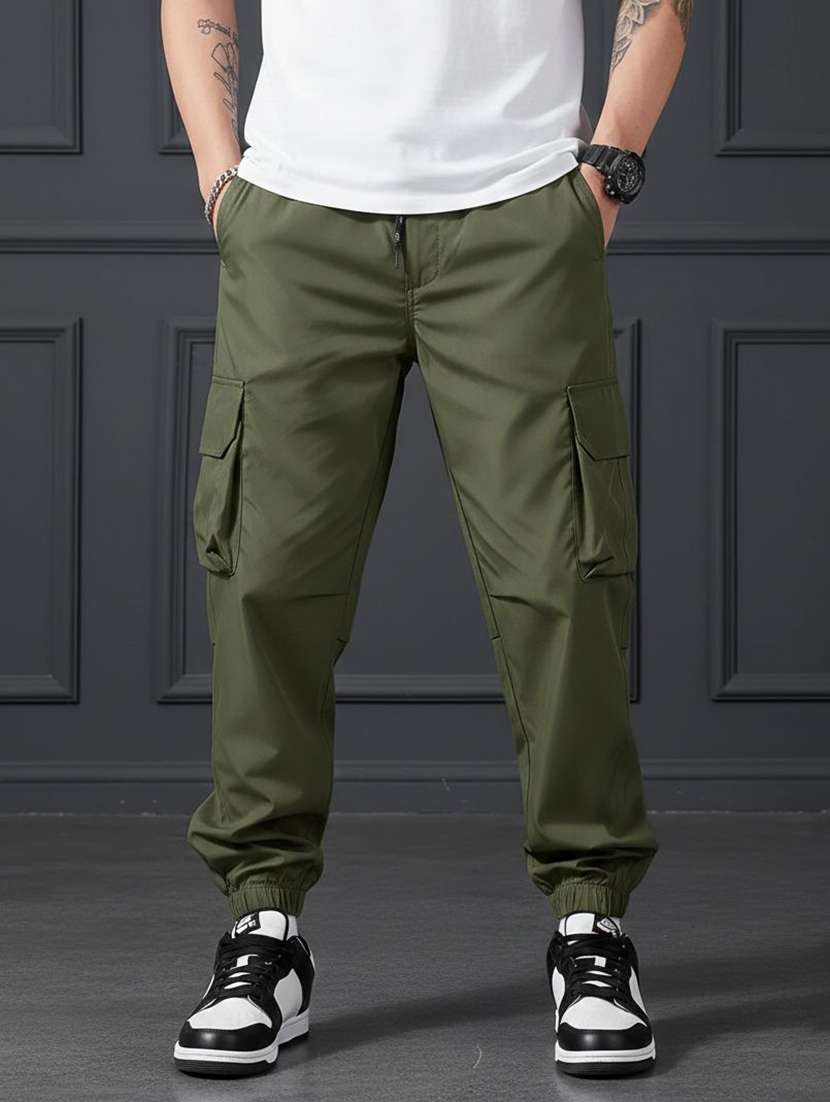 men solid mid rise baggy fit jogger