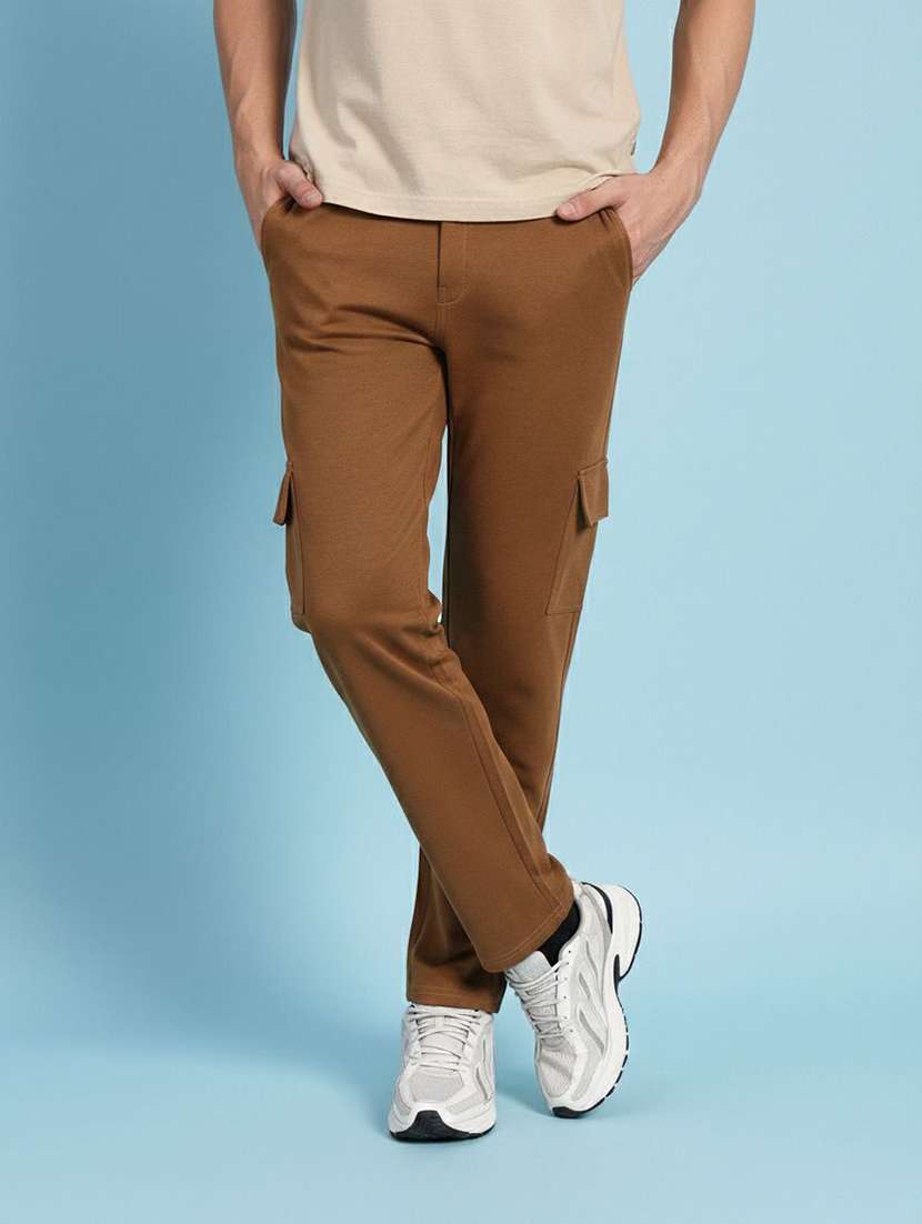 men solid mid rise regular fit cargo pant