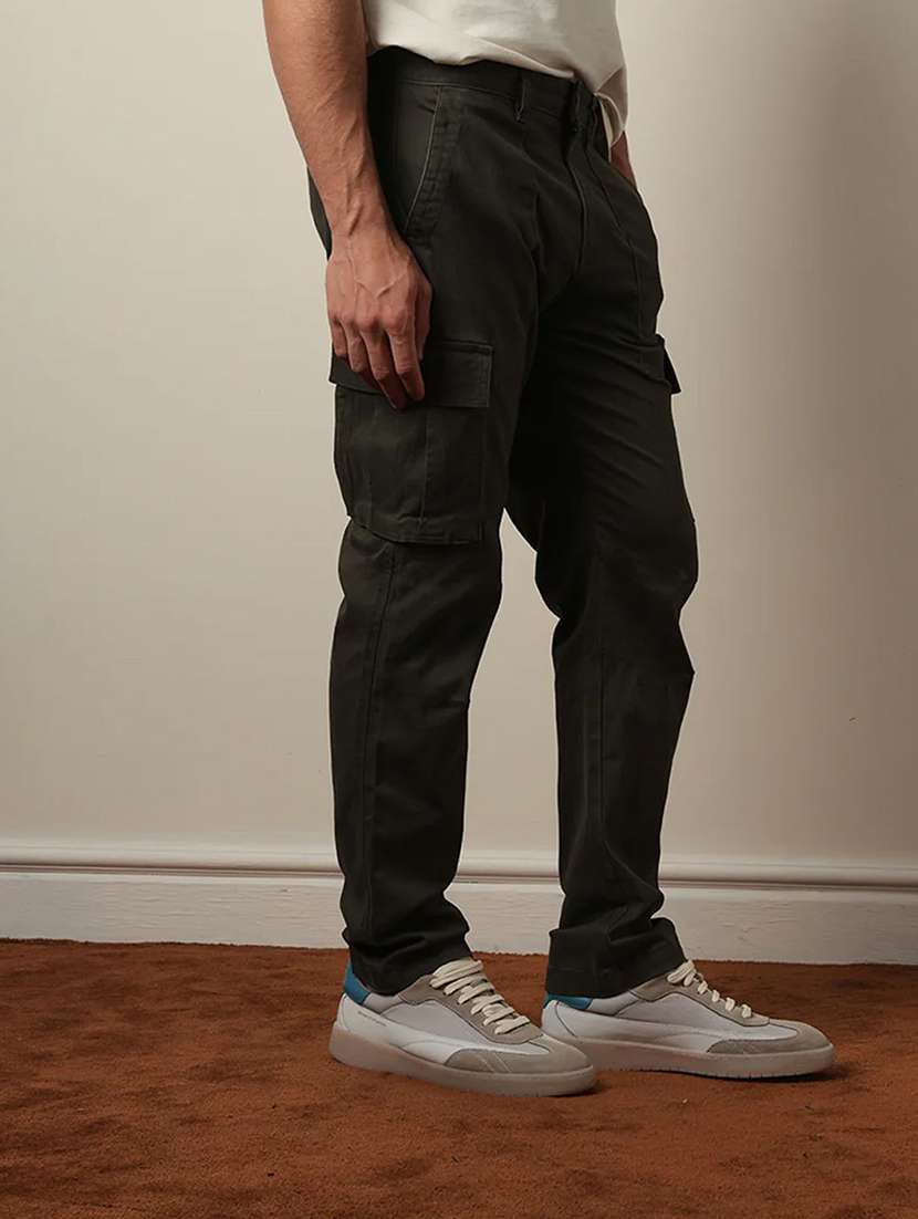 men solid mid rise regular fit cargo pant - 22570543 -  Standard Image - 3