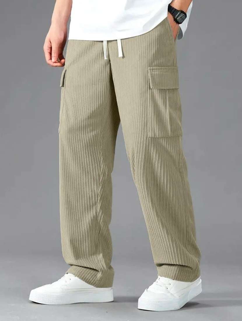 men textured mid rise relaxed fit cargo pant
