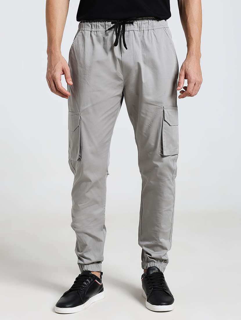men solid mid rise regular fit jogger