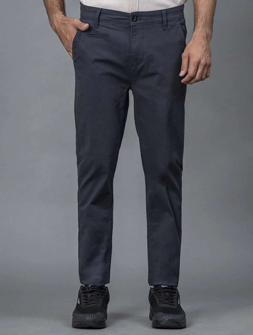 men solid mid rise slim fit chinos