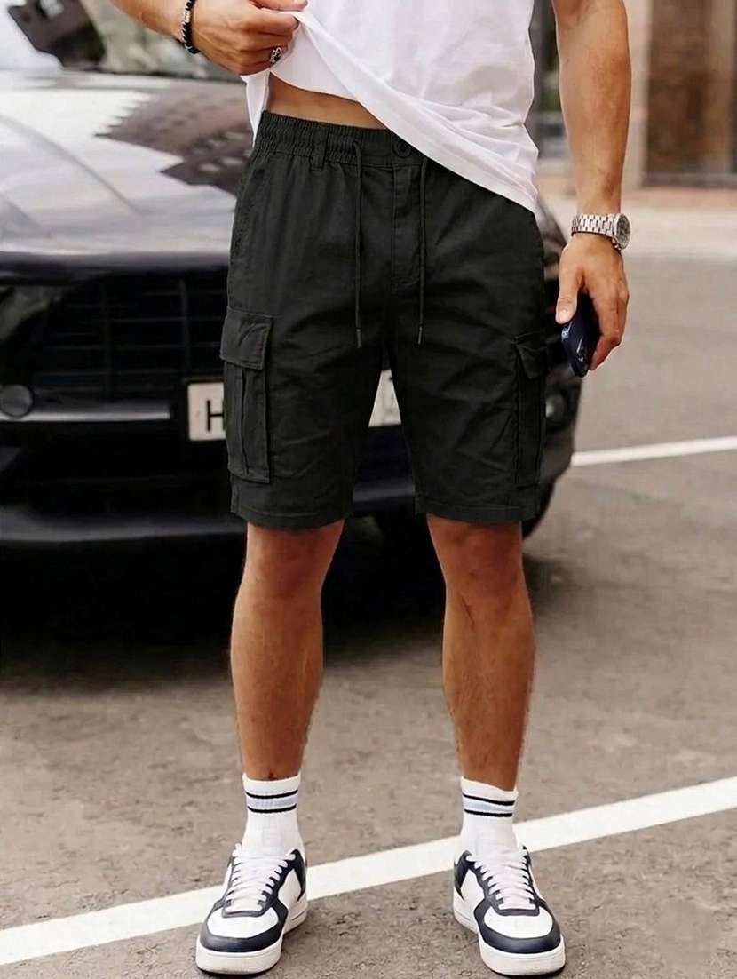 men solid mid rise regular fit cargo shorts