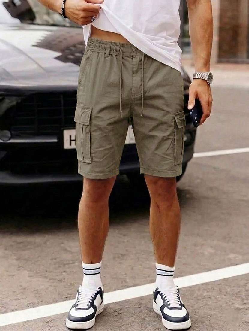 men solid mid rise regular fit cargo shorts