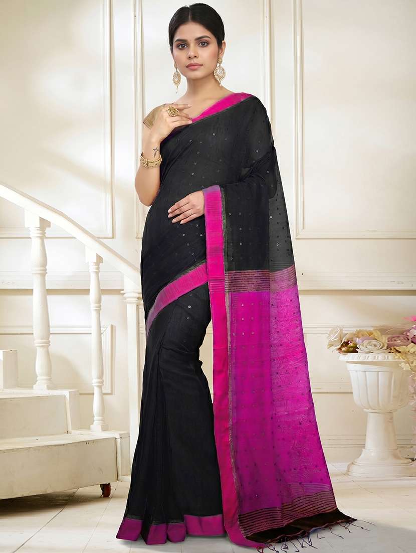 women self design handloom saree with blouse