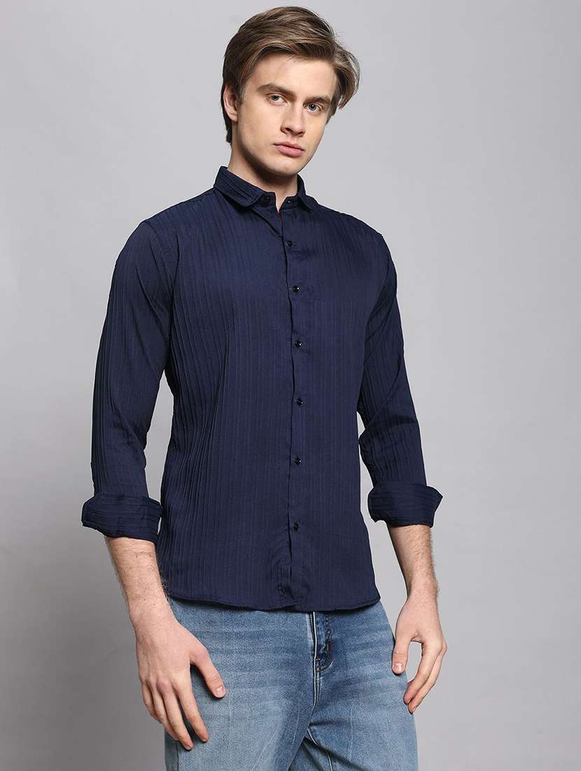 men textured long sleeves casual shirt - 22570957 -  Standard Image - 3