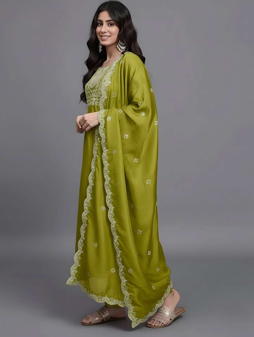 women embroidered three quarter sleeves kurta pant set with dupatta - 22571072 -  Standard Image - 3