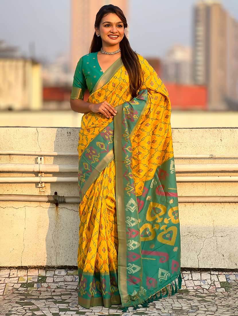 women self design patola saree with blouse