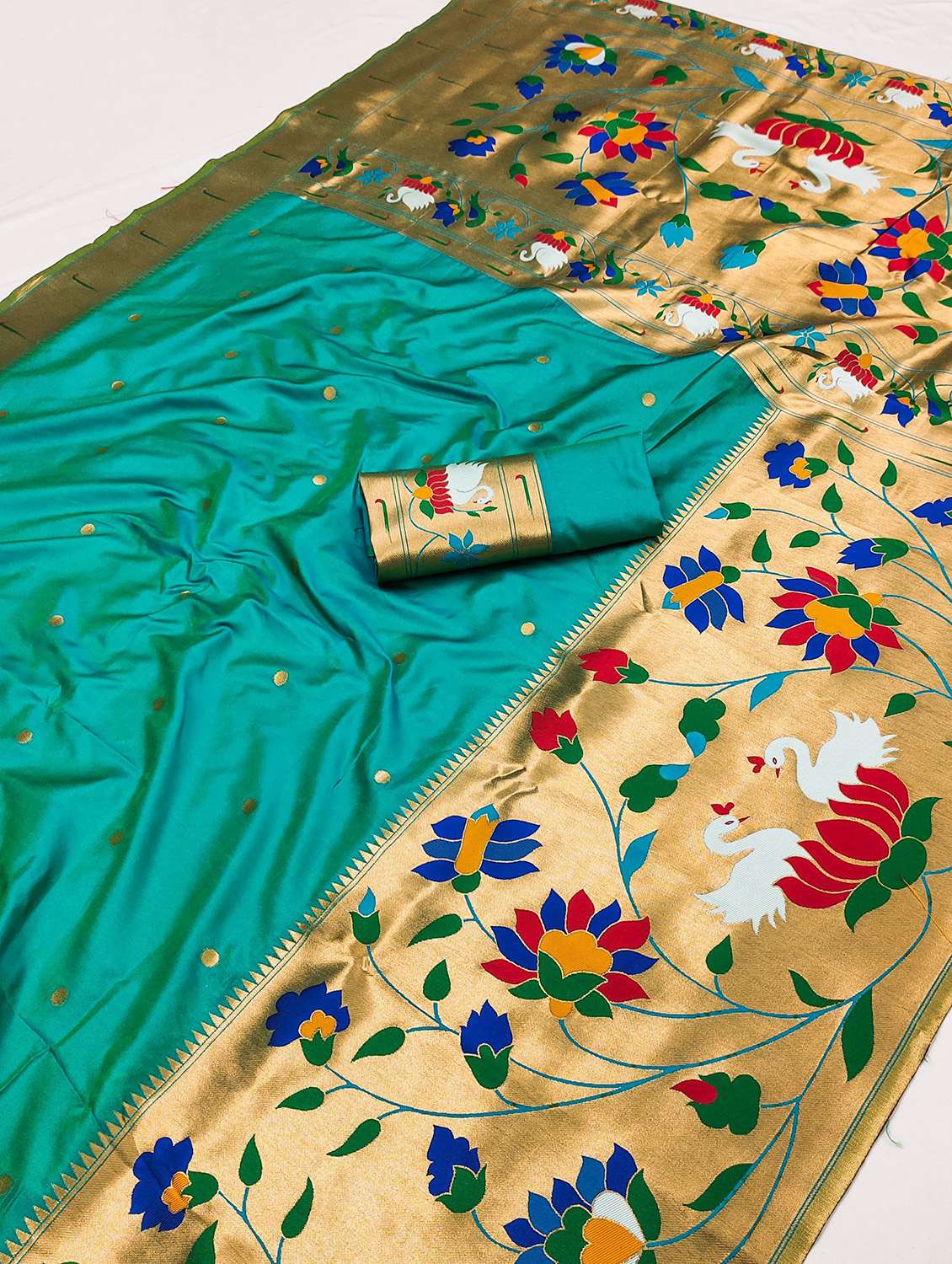 women self design paithani saree with blouse - 22571280 -  Standard Image - 5