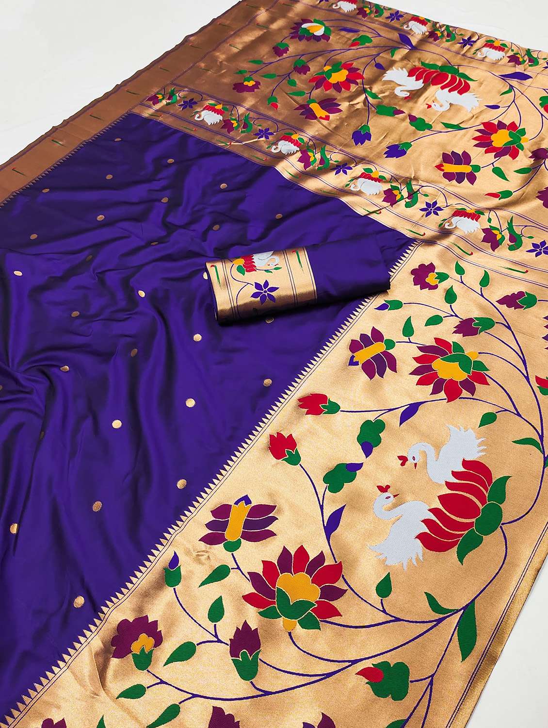 women self design paithani saree with blouse - 22571281 -  Standard Image - 5