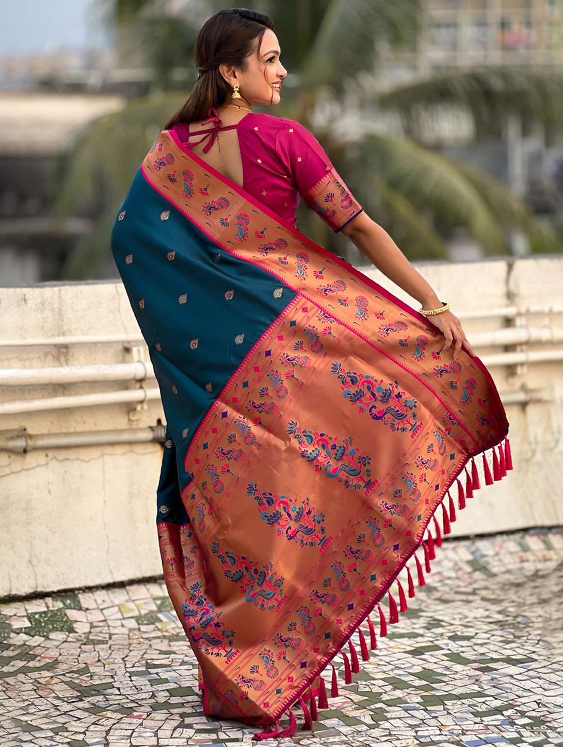 women self design paithani saree with blouse - 22571283 -  Standard Image - 3