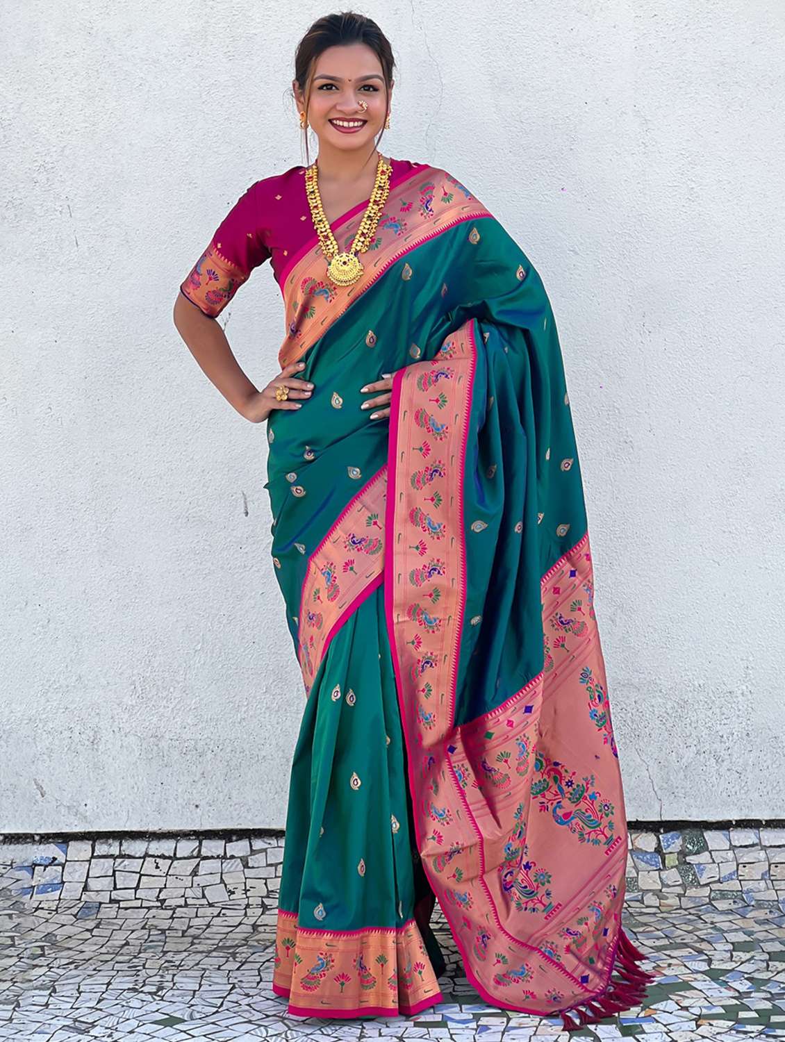 women self design paithani saree with blouse