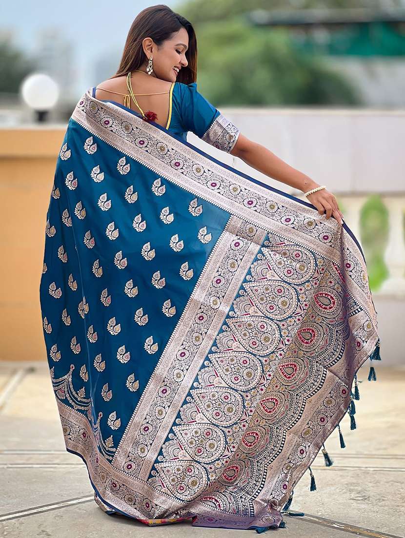 women self design banarasi saree with blouse - 22571358 -  Standard Image - 3