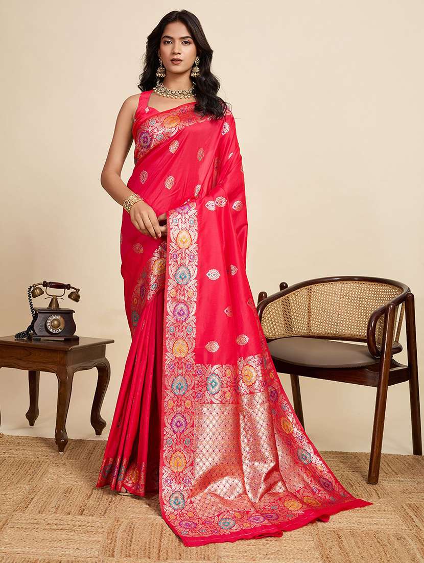 women self design banarasi saree with blouse