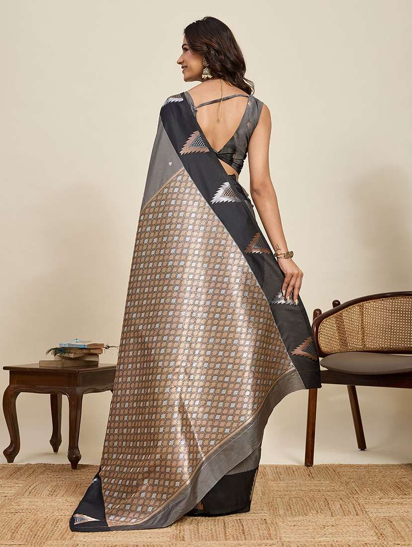 women self design banarasi saree with blouse - 22571534 -  Standard Image - 3