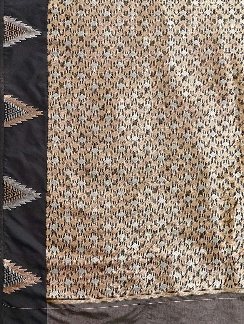 women self design banarasi saree with blouse - 22571534 -  Standard Image - 5