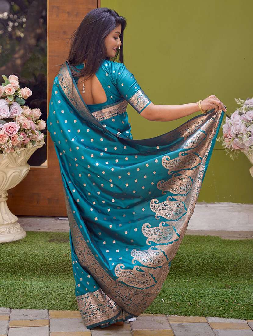 women self design banarasi saree with blouse - 22571626 -  Standard Image - 3