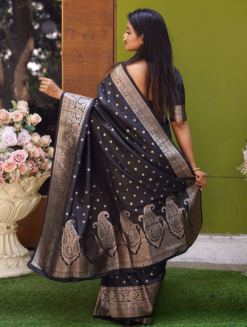 women self design banarasi saree with blouse - 22571628 -  Standard Image - 3