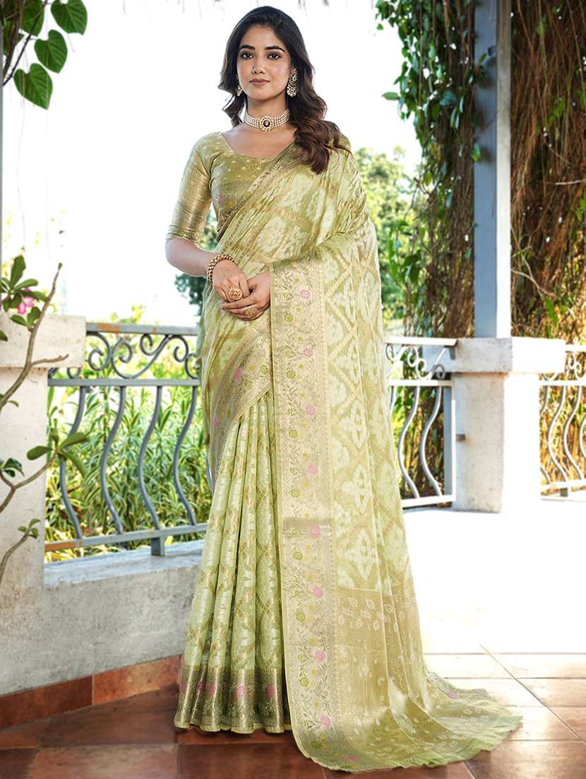 women self design patola saree with blouse