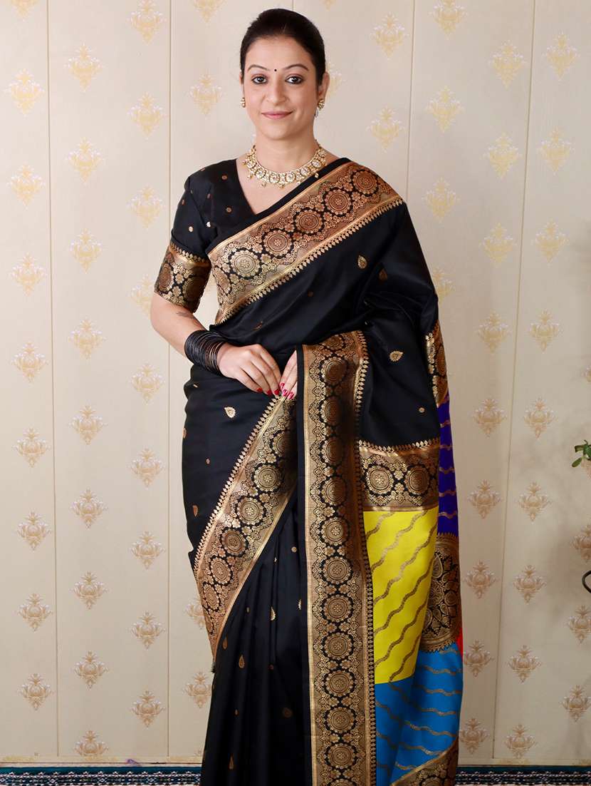 women self design banarasi saree with blouse - 22571743 -  Standard Image - 3