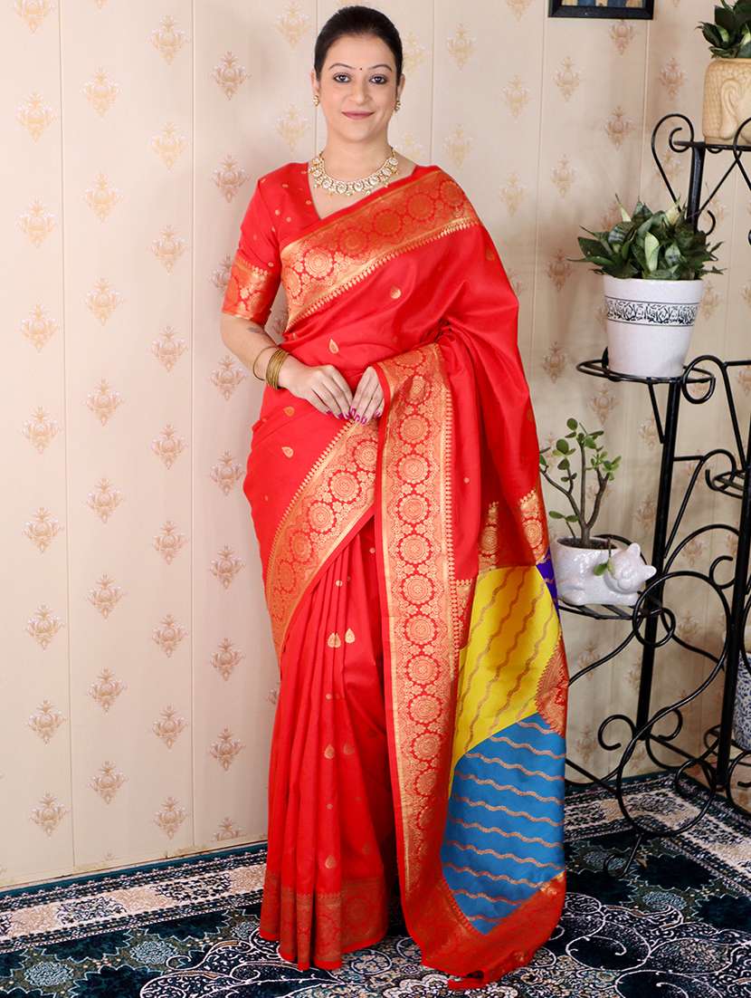 women self design banarasi saree with blouse