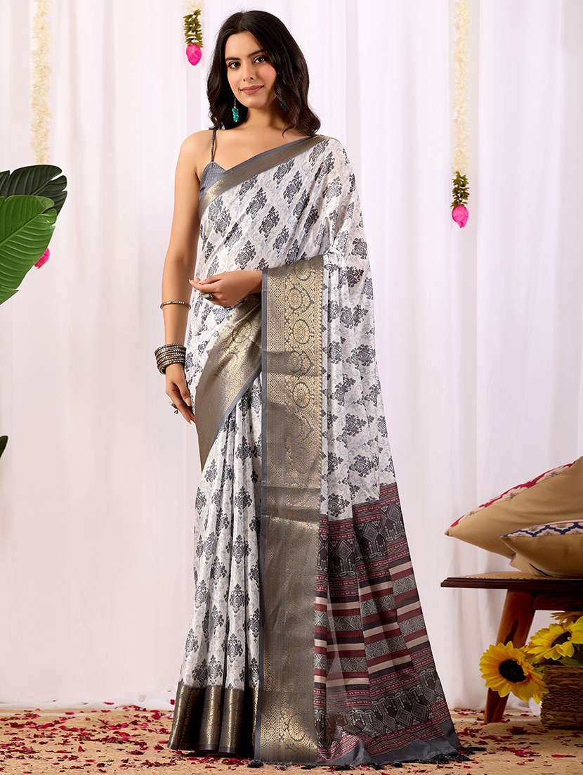 women printed bordered saree with blouse