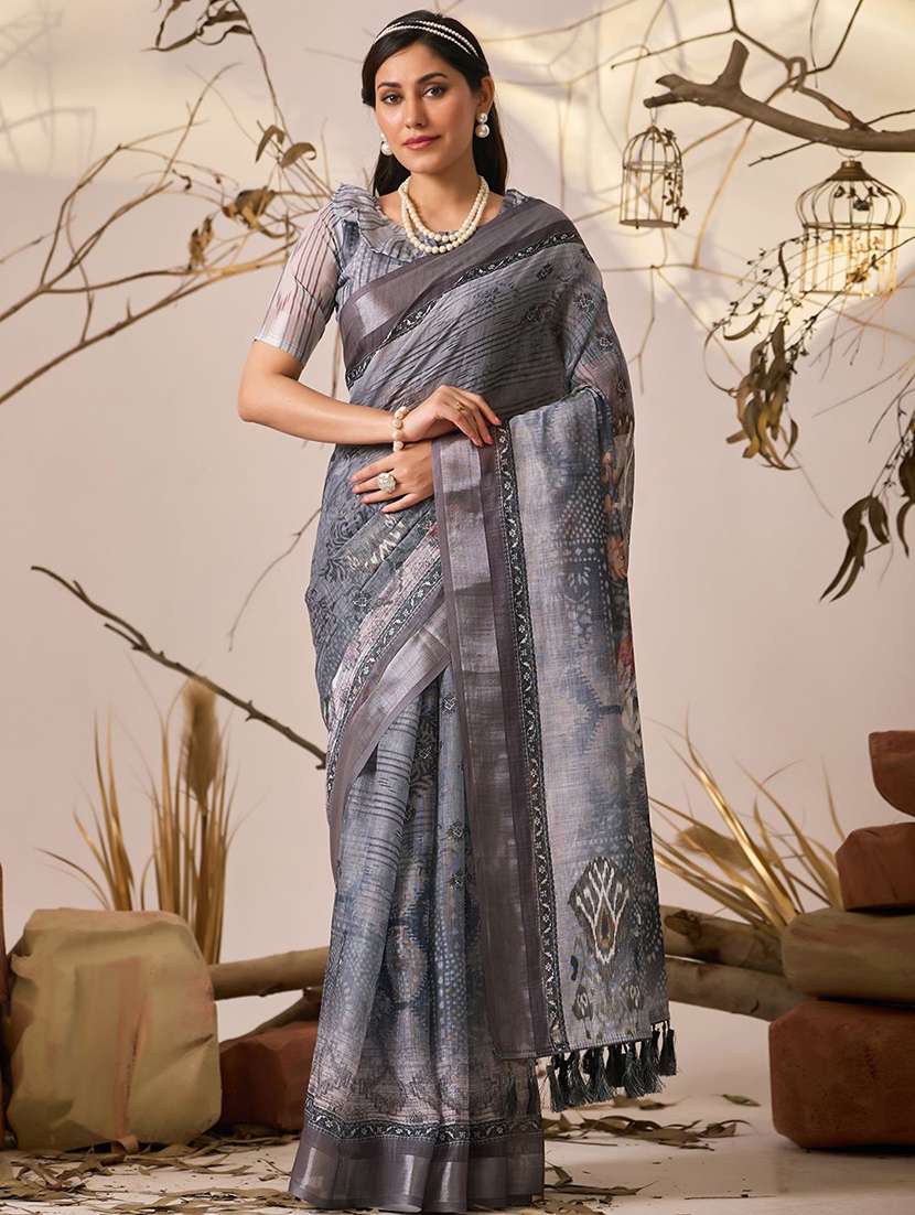 women printed casual wear saree with blouse