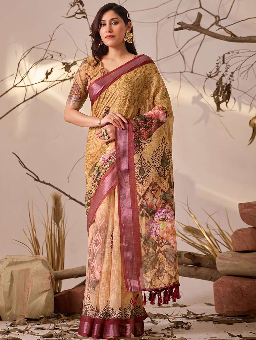 women printed casual wear saree with blouse