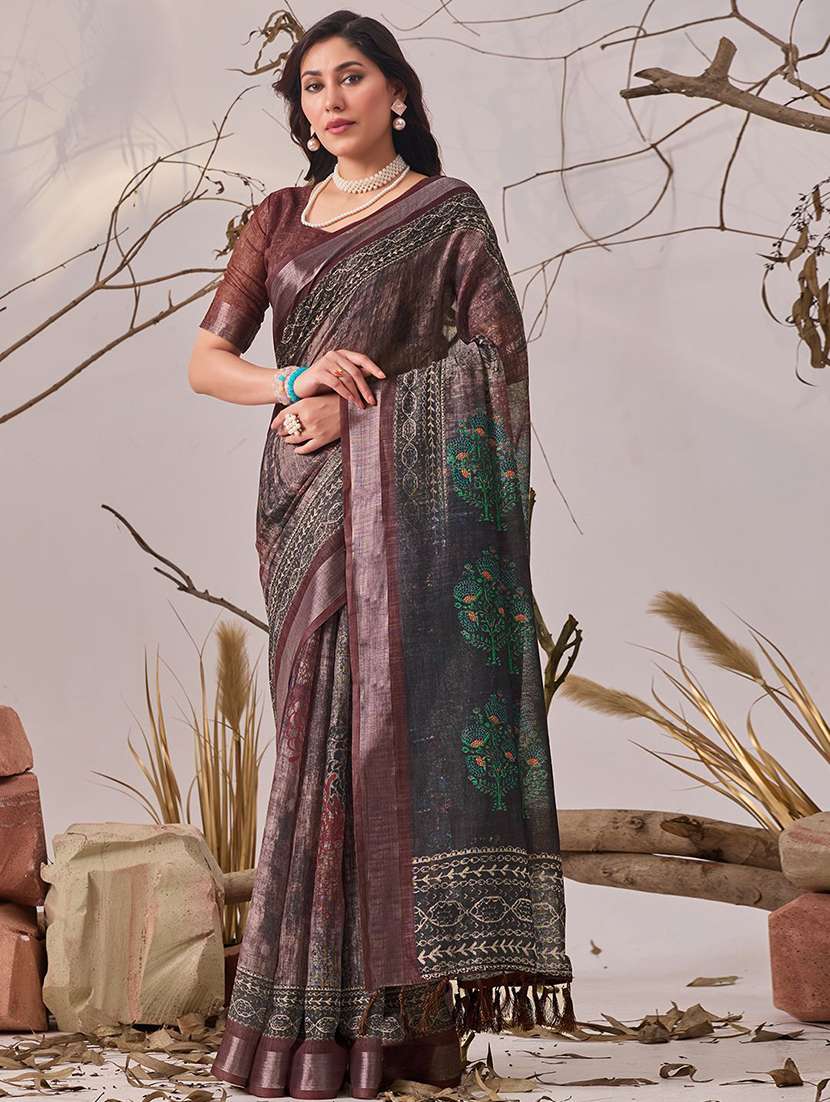 women printed casual wear saree with blouse