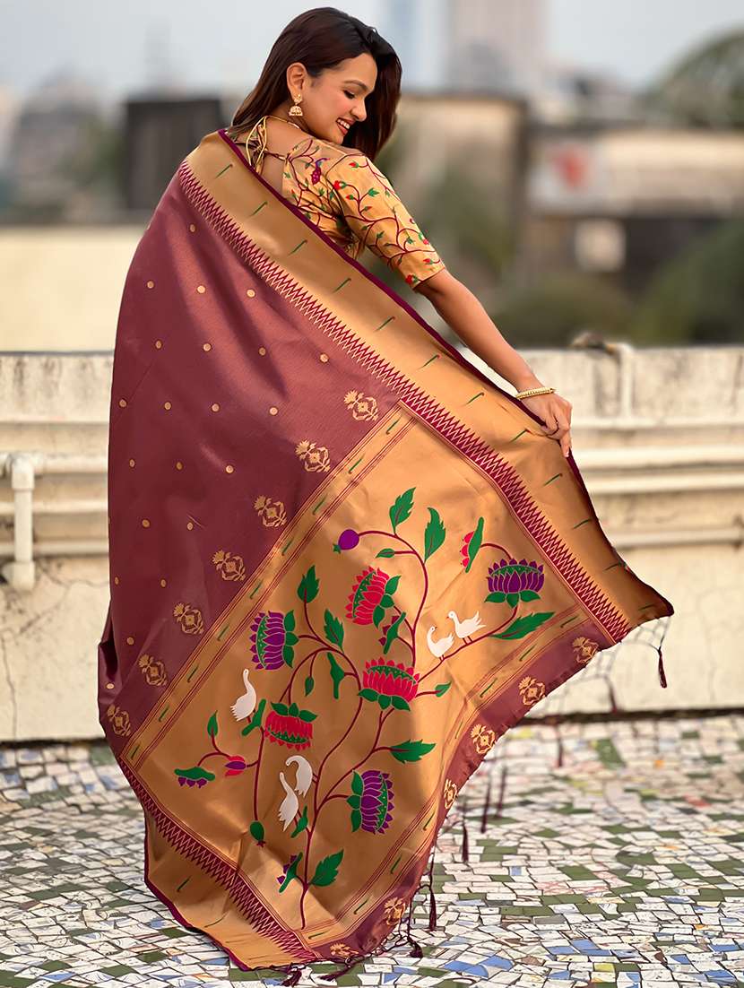 women self design paithani saree with blouse - 22571938 -  Standard Image - 3