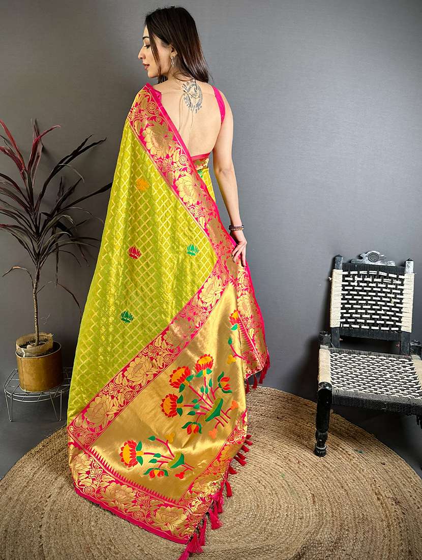 Women Self Design Paithani Saree With Blouse - 22571972 -  Standard Image - 3