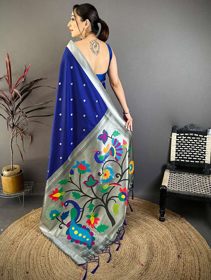 women self design paithani saree with blouse - 22572017 -  Standard Image - 3