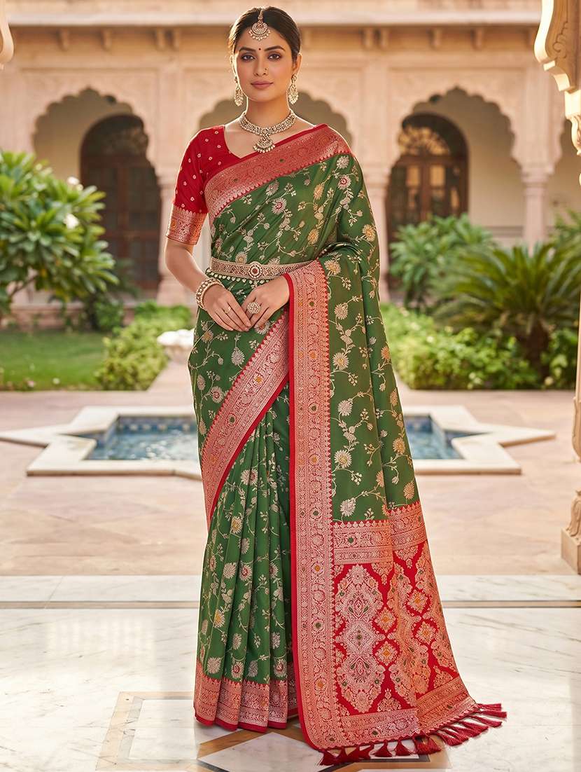 women self design banarasi saree with blouse