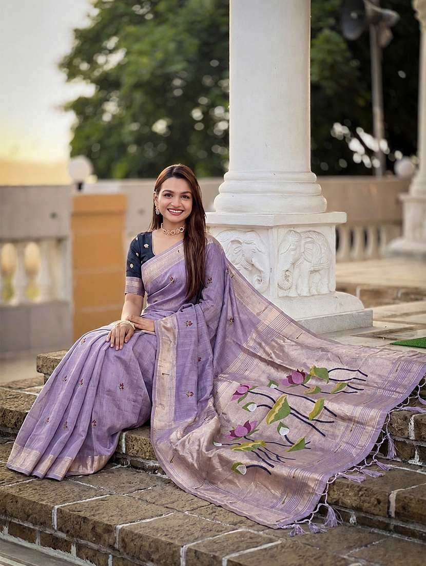 women self design paithani saree with blouse - 22572049 -  Standard Image - 3