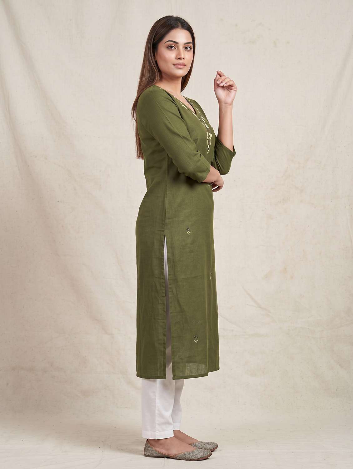 women embroidered three quarter sleeves straight kurta - 22572078 -  Standard Image - 3
