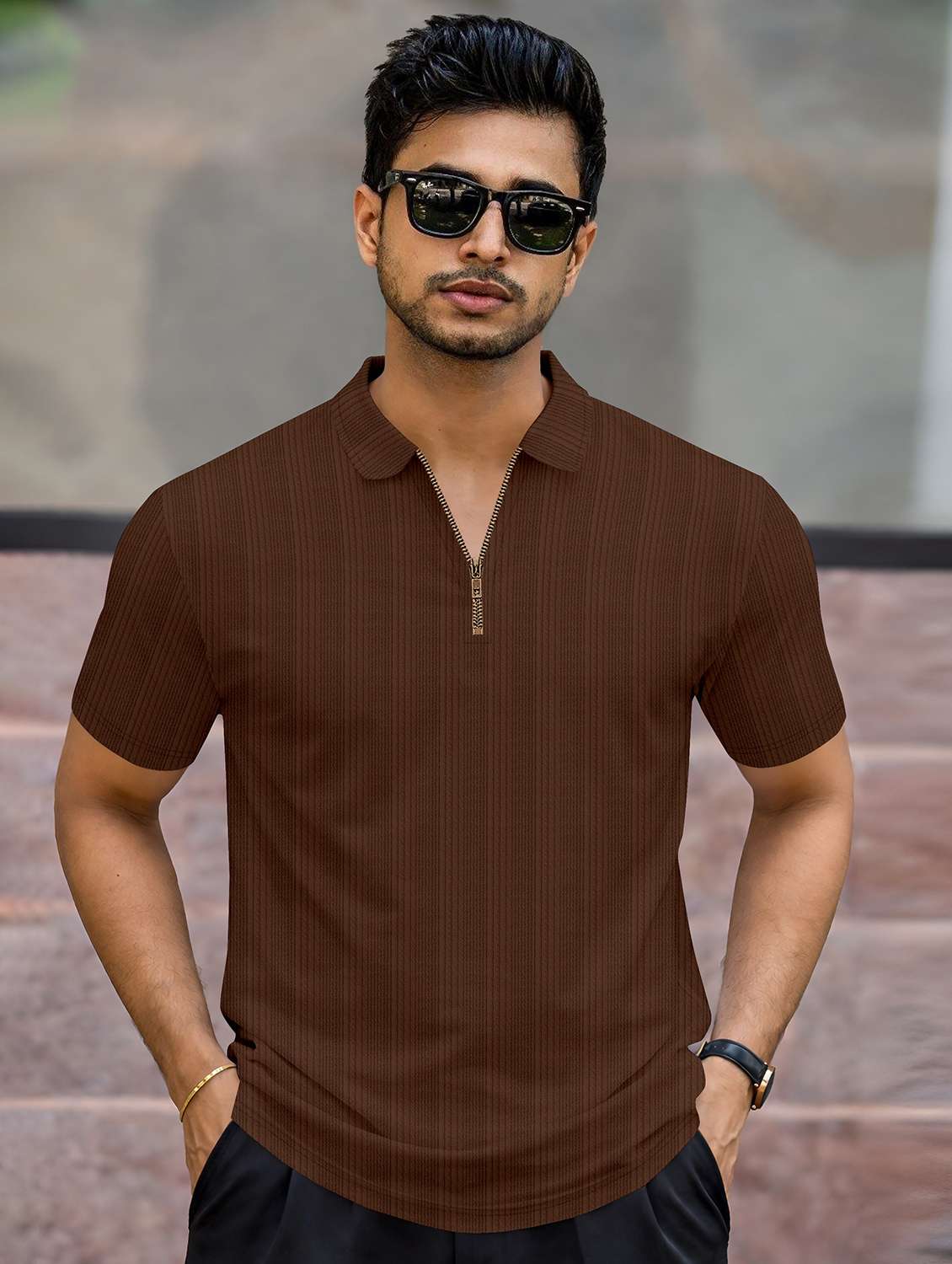 men textured short sleeves polo t-shirt