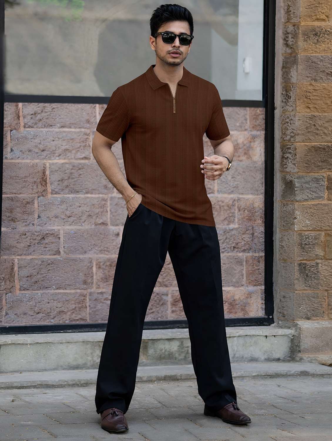 men textured short sleeves polo t-shirt - 22572148 -  Standard Image - 5