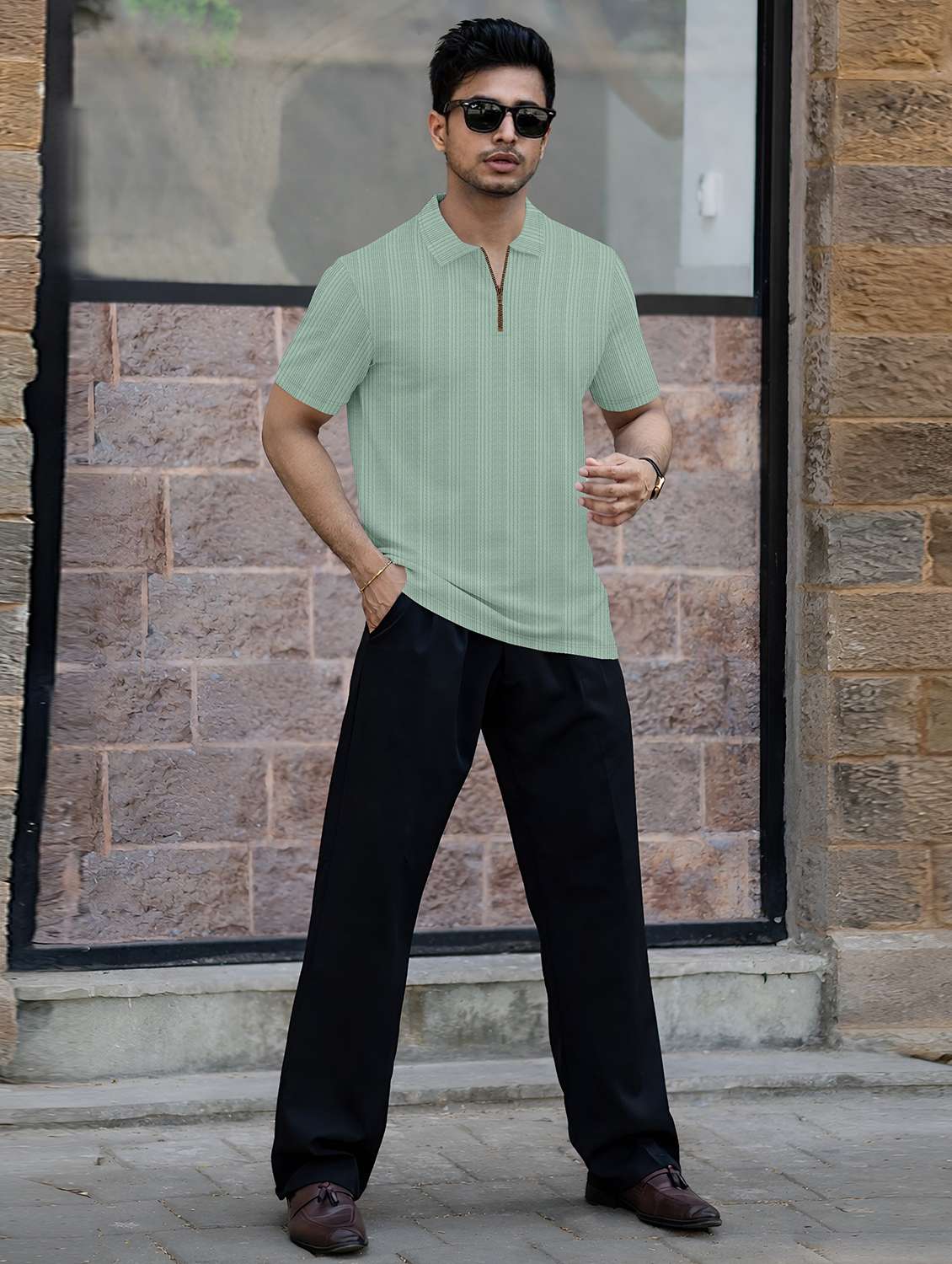 men textured short sleeves polo t-shirt - 22572150 -  Standard Image - 5