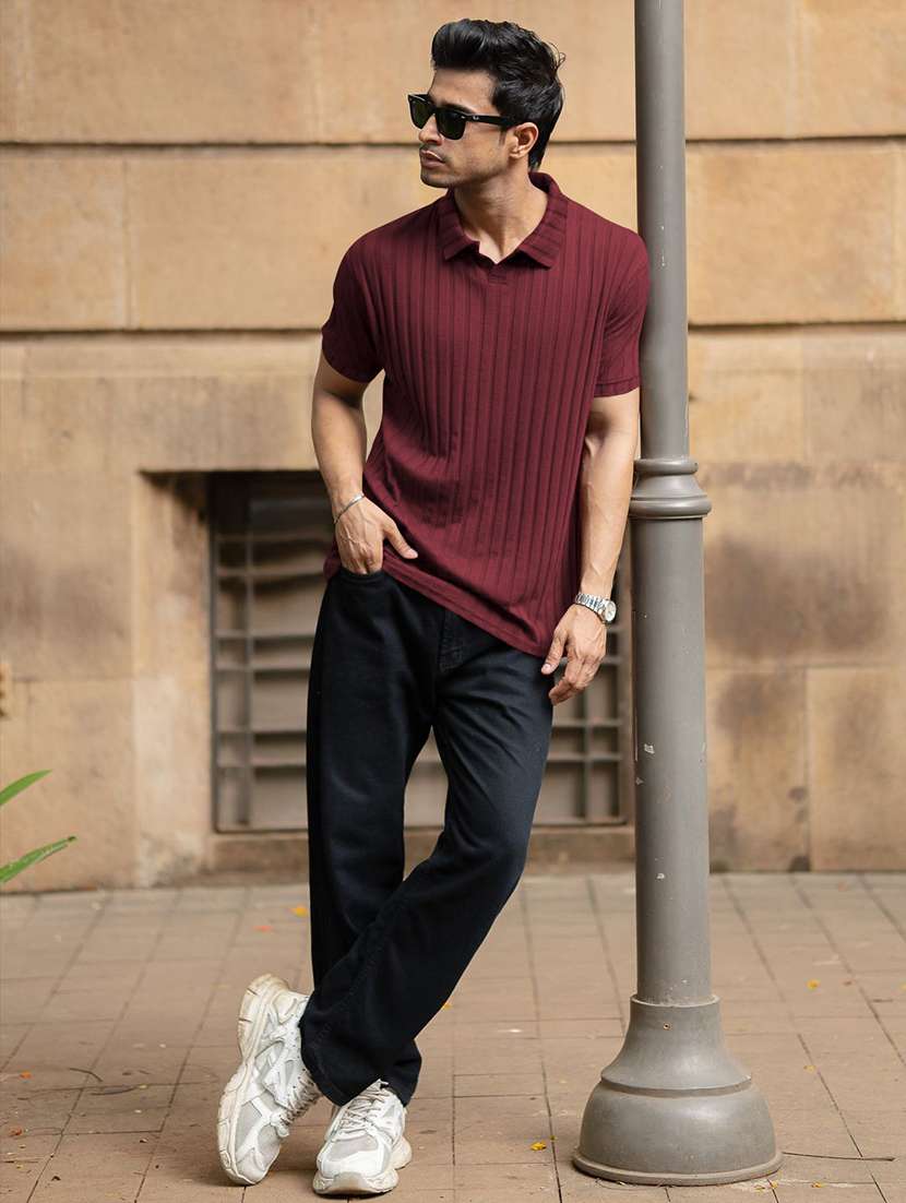 men textured short sleeves polo t-shirt - 22572163 -  Standard Image - 5