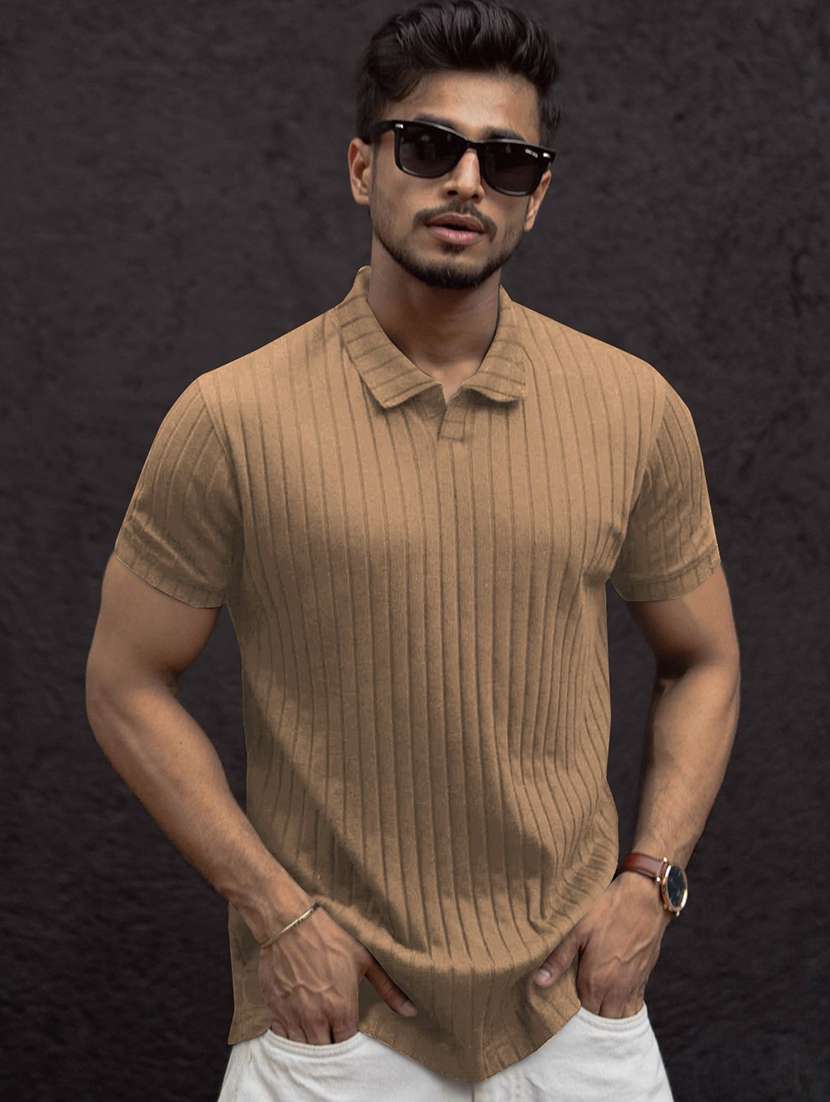 men textured short sleeves polo t-shirt