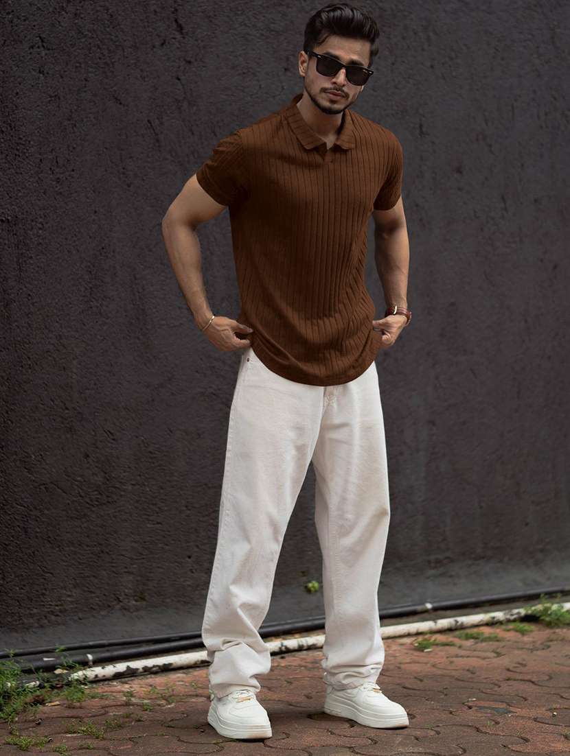 men textured short sleeves polo t-shirt - 22572171 -  Standard Image - 3