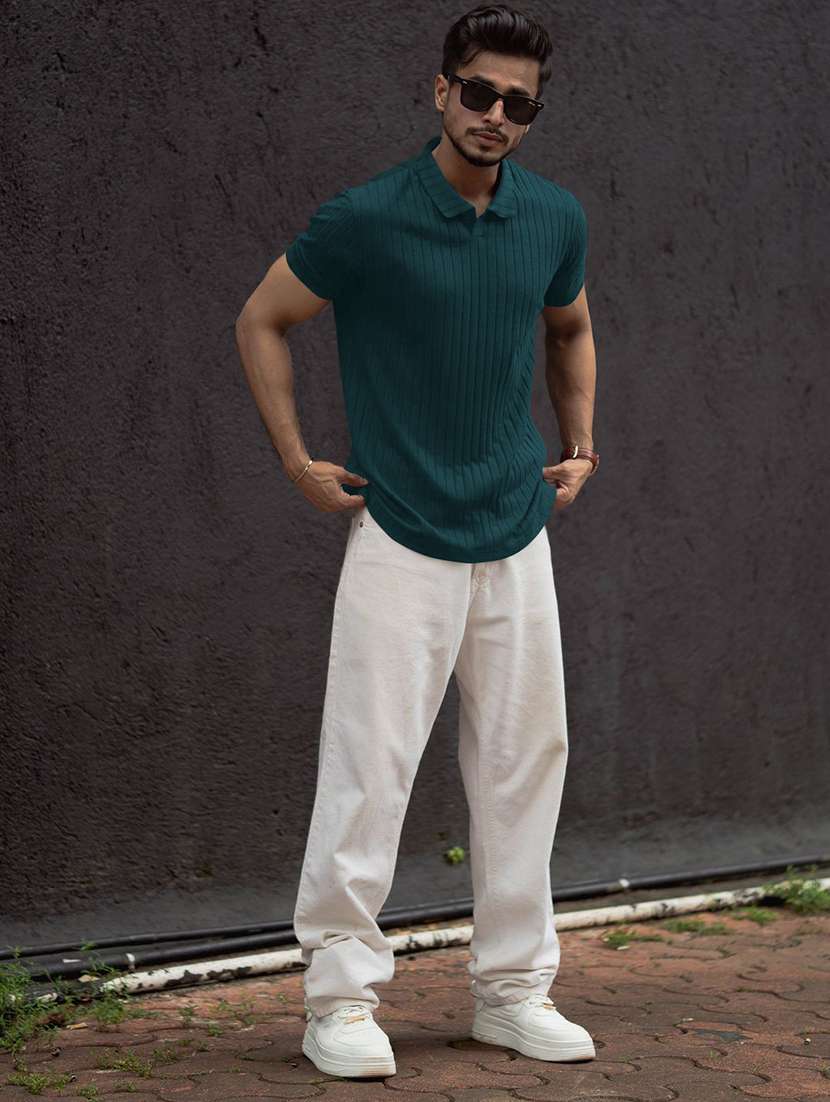 men textured short sleeves polo t-shirt - 22572174 -  Standard Image - 3